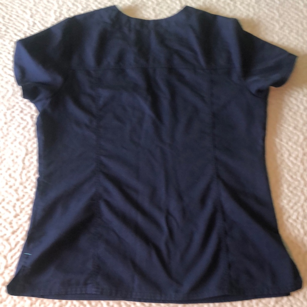 Scrub top - Picture 5 of 6